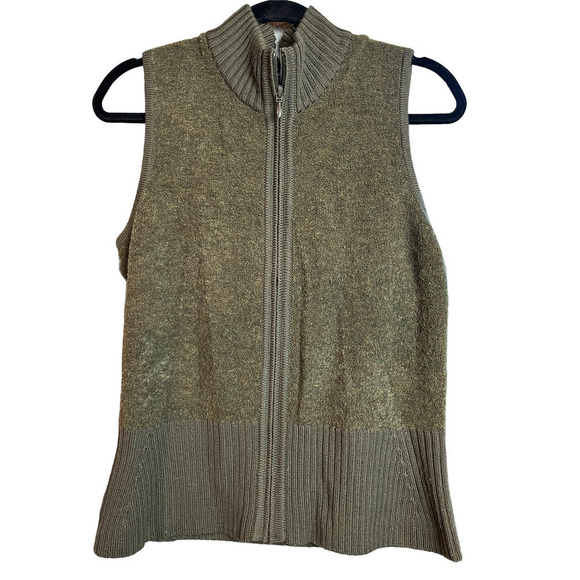 Talbots Women’s Green Vest New With Tags / Size-Medium - Picture 1 of 9
